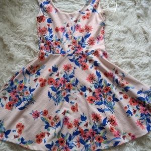 Pink floral mini dress. 🐣